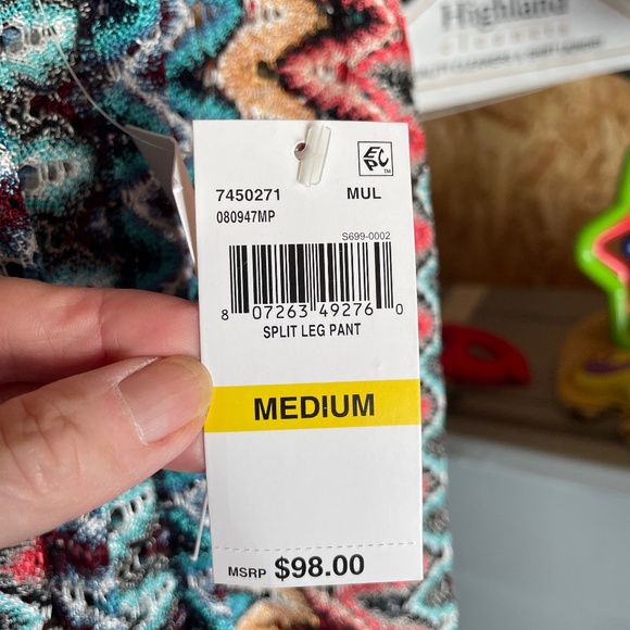 BECCA Other - NWT Becca Split Leg Pant